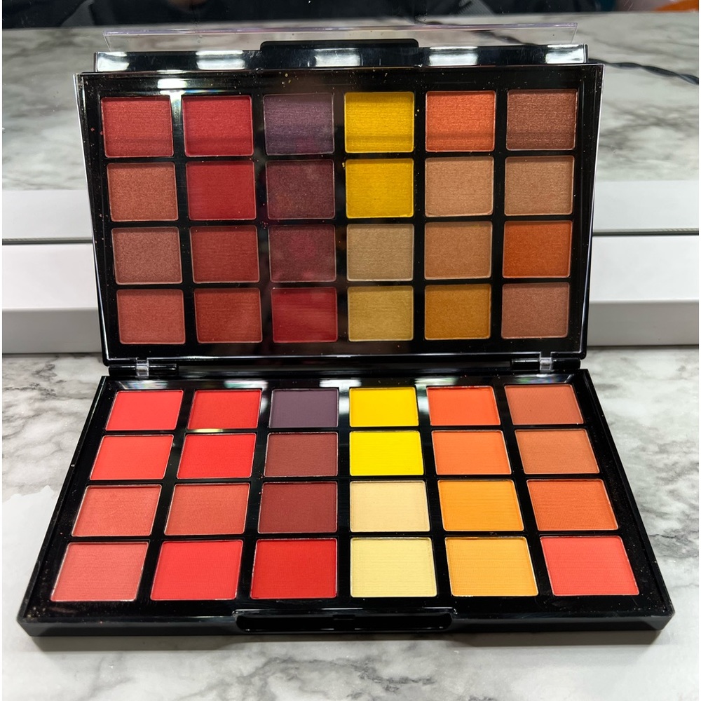 Makeup Revolution Colourbook 03 Pallet